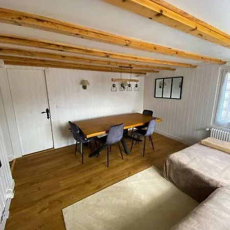 Apartment Typique Avec Carnotzet